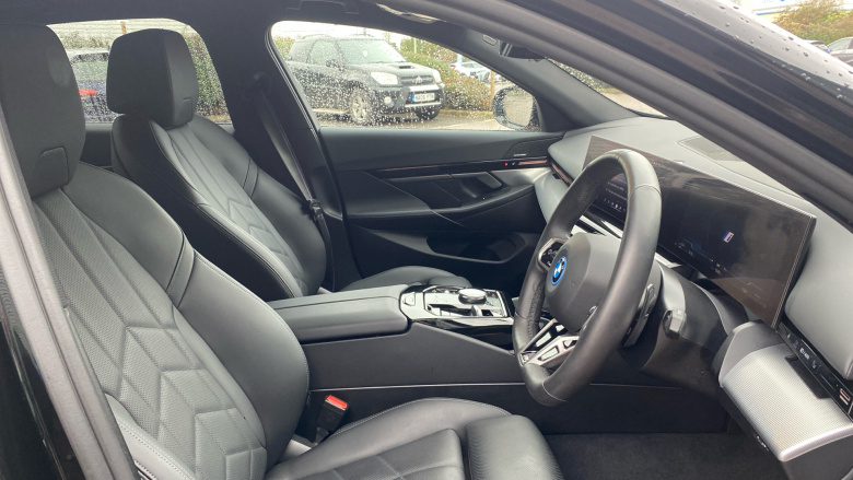 BMW 5 Series 530e M Sport Pro 4dr Auto Saloon
